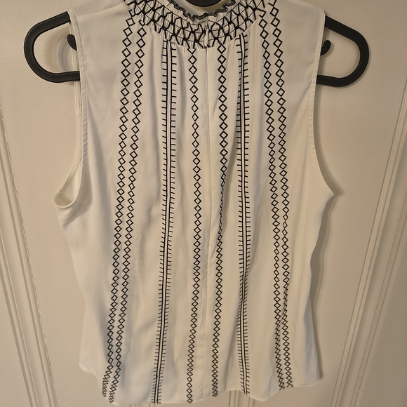 White House Black Market Geometric Embroidered Blouse - Picture 3 of 3